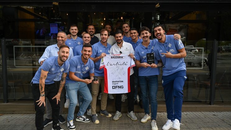 Gordillo, Brunos Gomes y Marcelo jugadores del Illes Balears Palma Futsal, maestros de la pizza