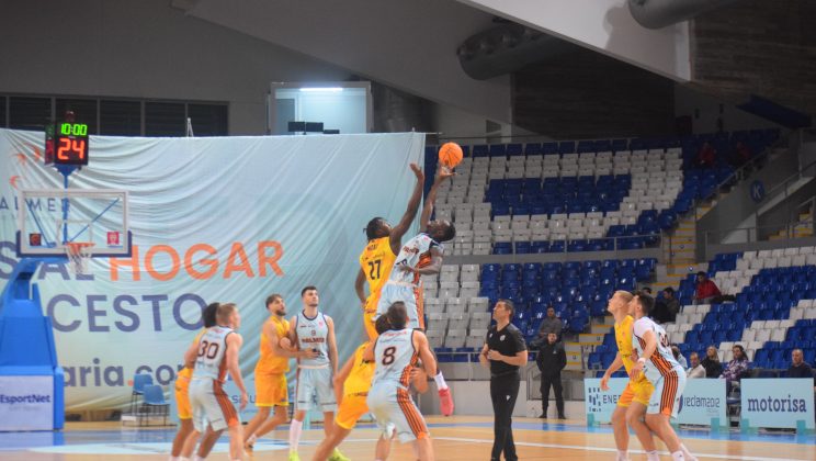 El Palmer Basket Mallorca Palma consigue producir una gran versión defensiva y sobrepasa al Gran Canaria B por 62-47