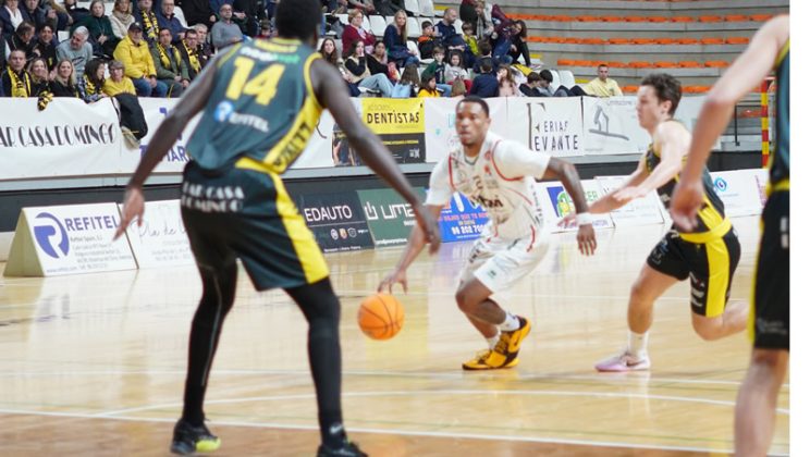 Basquet. Crónica partido Fibwi Palma Bàsquet  vs Nadunet Refitel Llíria