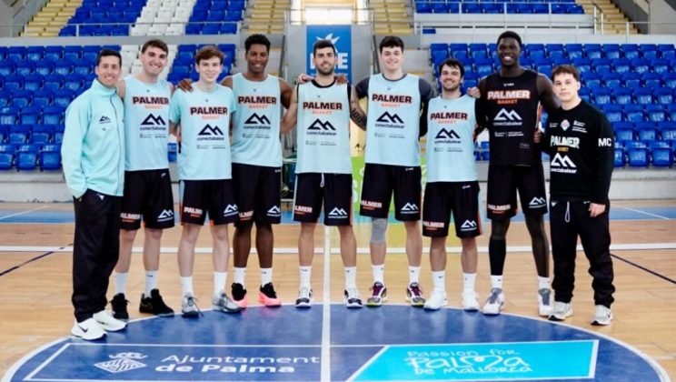 El Palmer Basket y un momento para la posteridad, cinco jugadores mallorquines juntos en pista ante el Tarragona