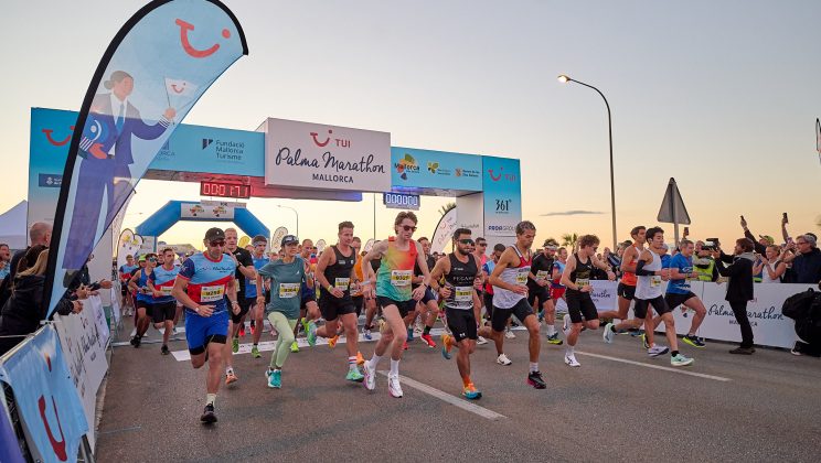 Los alemanes Rebecca Robisch y Thomas Kühlmann logran la victoria en el TUI Palma Marathon Mallorca 2025