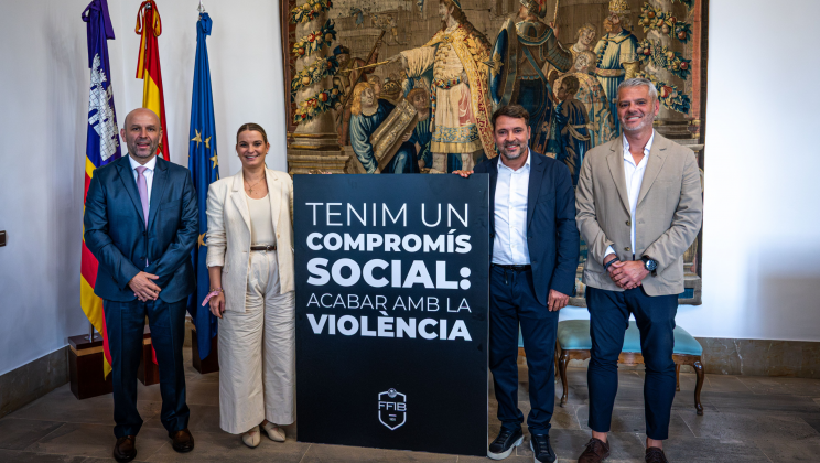 El Illes Balears Palma Futsal, Peñarol y Mundo do Futsal se suman a la campaña antiviolencia de la FFIB