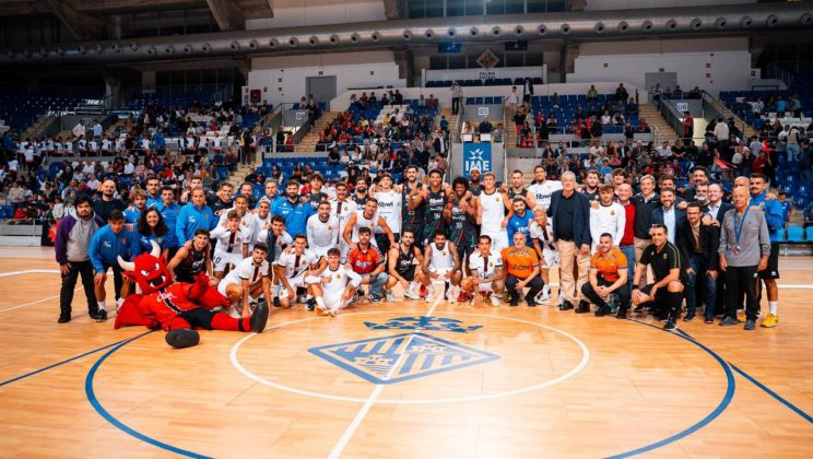 Fibwi Mallorca Bàsquet Palma y RCD Mallorca comparten risas, goles y canastas en ‘La Batalla dels Gegants’ en Son Moix’