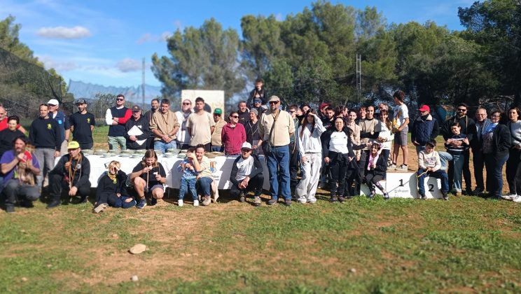 Campeonato Balear de tiro con honda modalidad piedra