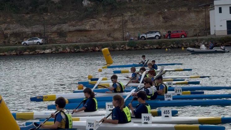 LA COPA CONSELL INSULAR DE MENORCA DE PIRAGÜISMO ARRANCA CON UNOS 60 PALISTAS