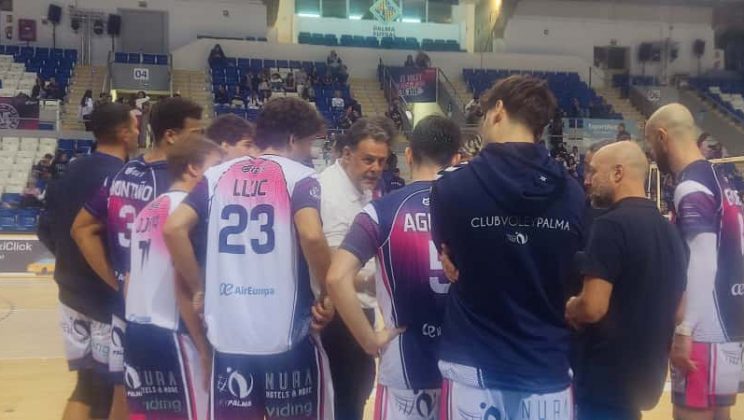 El Mayurqa Voley Palma gana al Grupo Ejido Pinto en Son Moix