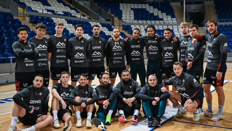 Todo o nada en Son Moix (viernes, 19:30 horas)