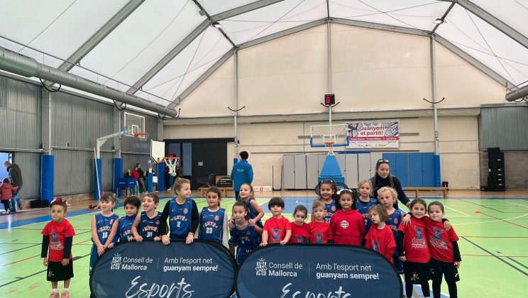 EL BALONCESTO MANACOR ORGANIZÓ UNA GRAN DIADA DE BALONCESTO EN NA CAPELLERA