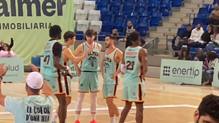 El Palmer Basket pierde ante el Movistar Estudiantes en un choque de máxima paridad