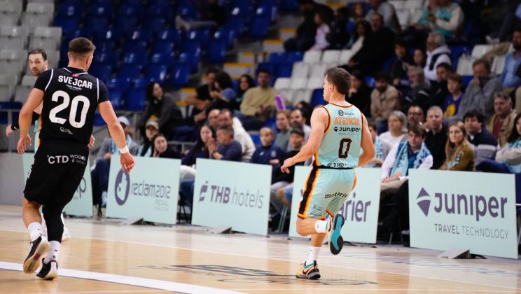 El Palmer Basket Mallorca Palma sobrepasa al Cartagena en una cita marcada por la resiliencia y la entereza grupal