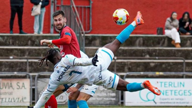 Empate del CD Atlético Baleares que sabe a poco en Olot (1-1)
