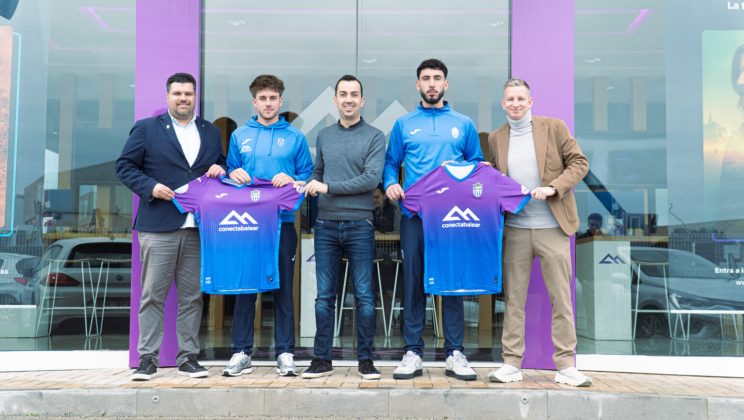 Presentación de Marc Lachèvre y Álex Pachón ante los medios en las oficinas de ConectaBalear