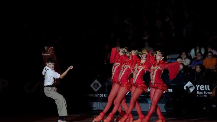 Éxito rotundo en Reus: “El Trencadís” inaugura el Año Gaudí con un Pavelló Olímpic lleno