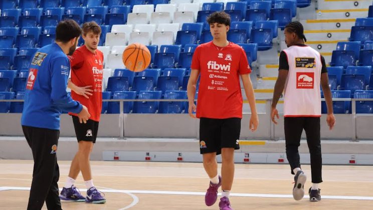 El Fibwi Mallorca Bàsquet Palma busca recuperar el camino de la victoria en el derbi ante el Hestia Menorca