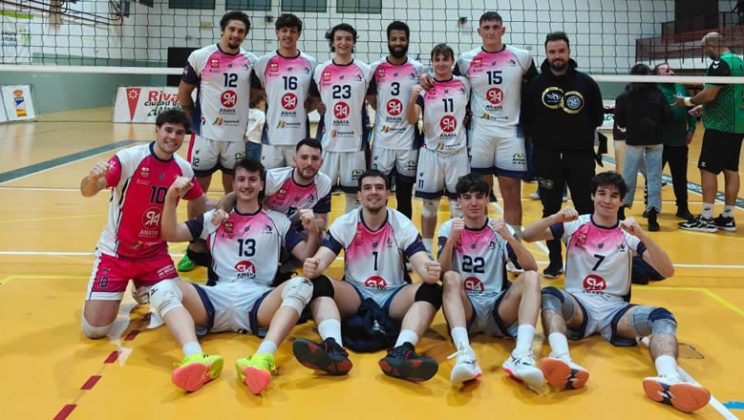 Mayurqa Volei Palma demuestra carácter y se lleva un triunfo de alto valor en Rivas