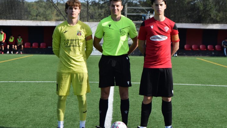 La Penya Arrabal “B” impone su pegada ante el Poblense “B” en un encuentro marcado por el respeto