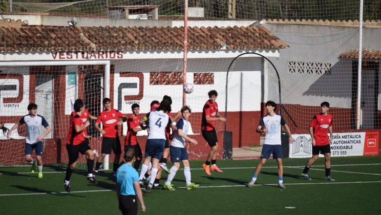 Madre Alberta se impone en un duelo intenso ante Penya Arrabal