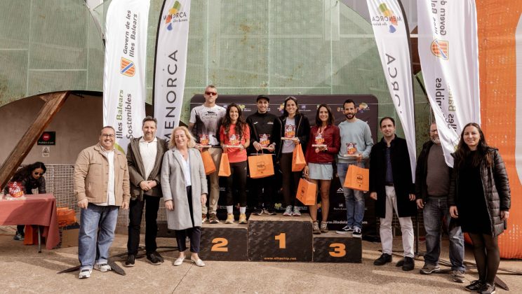 Nuria Femenies y Xavi Villalonga reinan en la Trail dels Fars