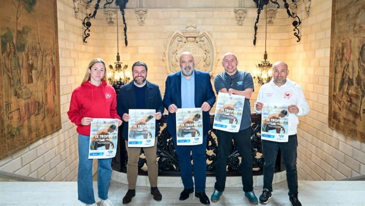 El alcalde presenta el IX Trofeu Ciutat de Palma de Natación,