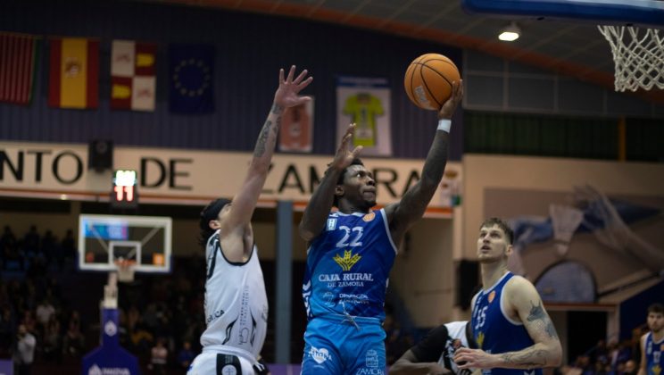 Cartagena y Palmer Basket se juegan algo más que un partido en el Palacio