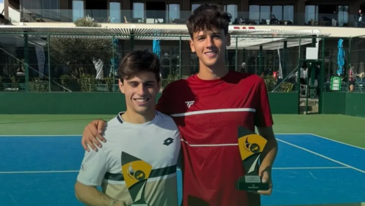 Izan Almazán conquista el título de dobles en el M15 de Heraklion