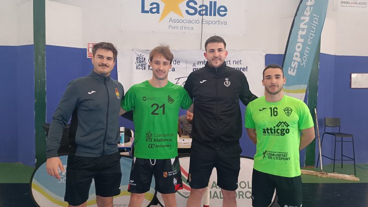 El Handbol Mallorca brilla en la Diada de la Base con una gran victoria y el debut goleador del juvenil Andrés Ruiz