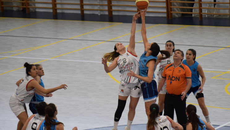 El Instituto de Fertilidad C.B. Imprenta Bahía San Agustín asalta Felanitx con autoridad (46-62)