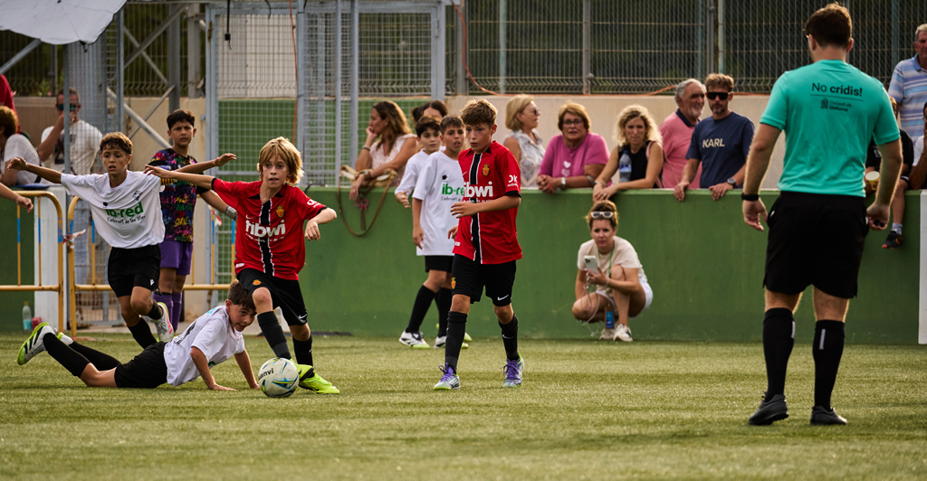 El RCD Mallorca, ATB Baleares, CE Es Pla y Recreativo Victoria entran en la fase eliminatoria del Villa de Peguera