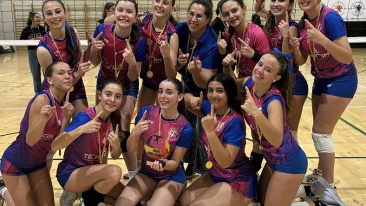 ¡Inmparables! El Algaida Vóley Club toca el cielo y conquista el ascenso a Segunda Cadete