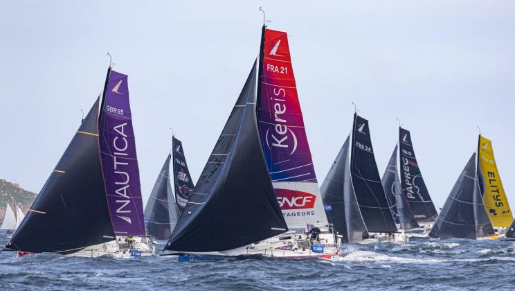 El Solitario du Figaro Paprec pone rumbo en Vigo