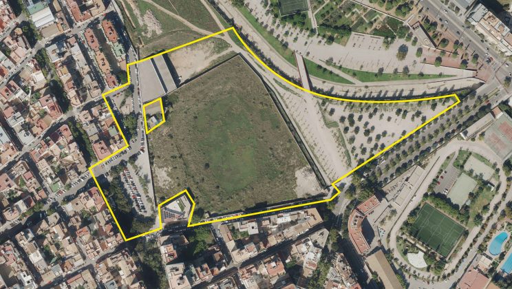 El alcalde de Palma, Jaime Martínez Llabrés, ha presentado este miércoles las bases del concurso de anteproyectos arquitectónicos tras su aprobación en Junta de Govern