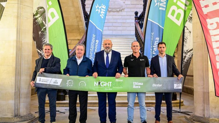 El alcalde presenta la sexta edición de la carrera Binter NightRun Palma – Última Hora, que cuenta con récord de  participación con 4.200 inscritos