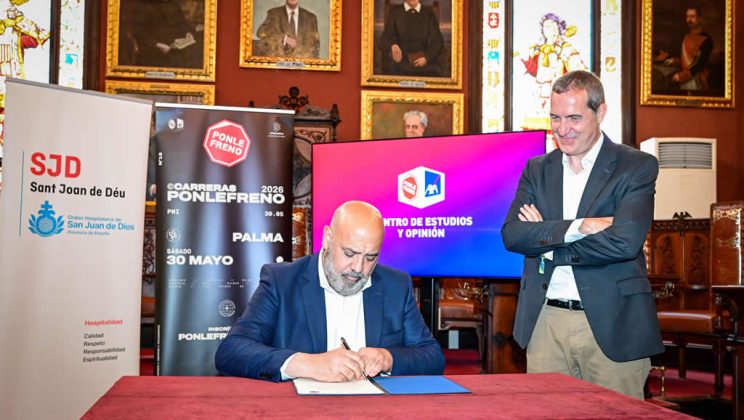 El alcalde presenta la nueva edición de la carrera ‘Ponle Freno’, que se celebrará el próximo 30 de mayo en edición  nocturna