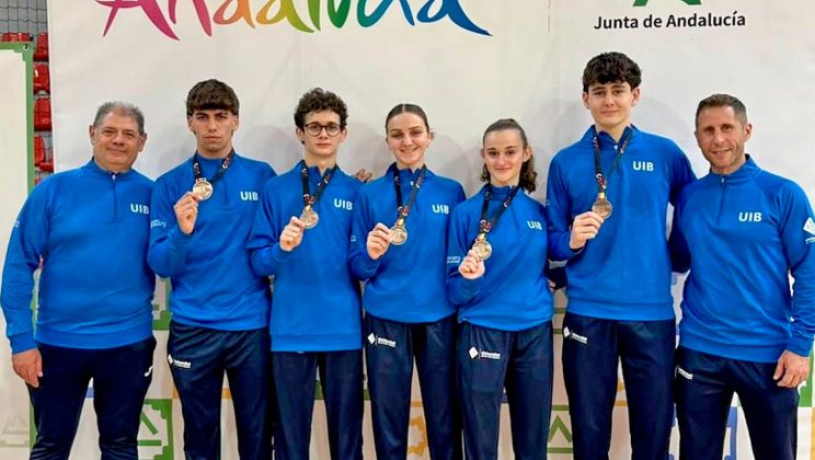 CINCO BRONCES DEL EQUIPO REPRESENTANTE DE LA UIB EN EL CEU 2026 CTO. NACIONAL UNIVERSITARIO DE TAEKWONDO