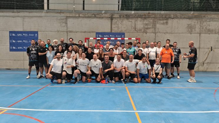EL BALONMANO MALLORQUÍN RINDE HOMENAJE A FERNANDO PASTOR