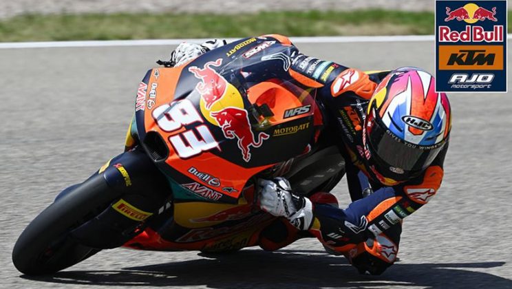 Los dos pilotos del equipo Red Bull KTM Ajo Moto3 se han ganado su plaza en la Q2 tras un buen primer día en Sachsenring.