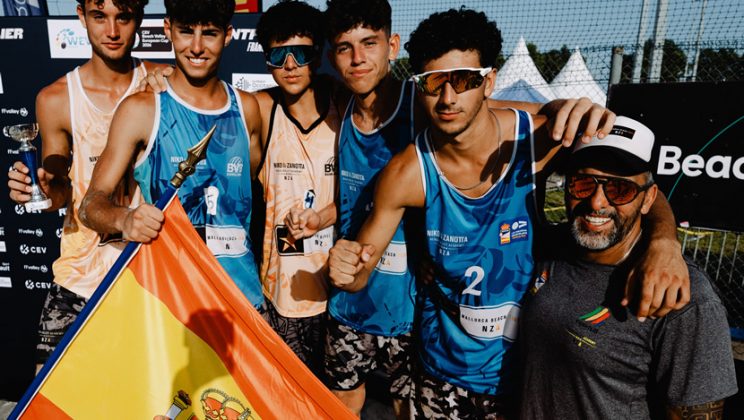 VOLEY PLAYA. El NZA Beachvolley Academy conquista el bronce en el WEVZA de Montpellier