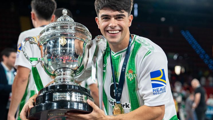 Pablo Otero firma hasta 2029 y jugará cedido en el Viña Albali Valdepeñas