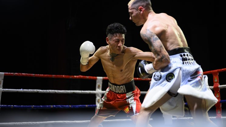 ¡Noche de gloria en Palma! Farlin Condori se corona campeón de España supergallo y hace estallar el Trui Teatre