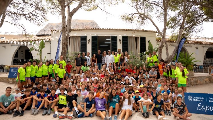 «Acampaesport» ha llegado a 1.650 jóvenes este verano con un amplio programa de actividad acuática