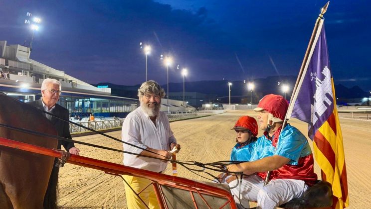 El Consell de Mallorca inaugura la renovada pista de competición del Hipódromo de Son Pardo, tras una inversión de 556.00 euros