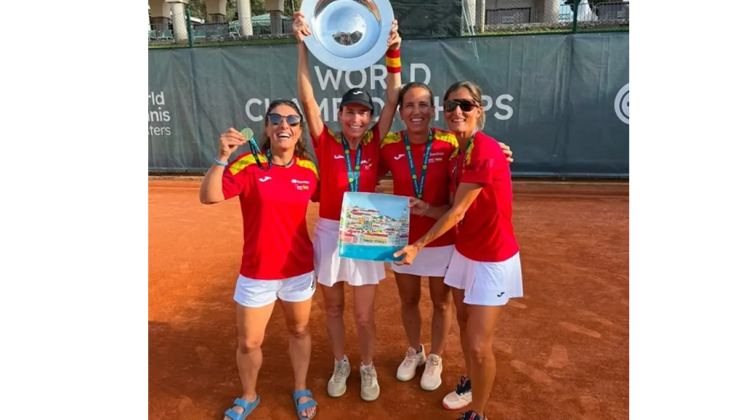 NURIA LLAGOSTERA Y PITI SINTES CAMPEONAS DEL MUNDO POR EQUIPOS +45 CON LA SELECCIÓN ESPAÑOLA