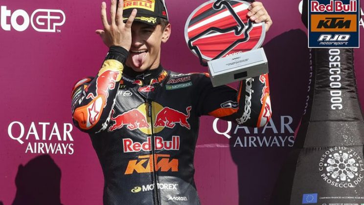Segundo puesto para Carpe tras una intensa batalla en Silverstone.
