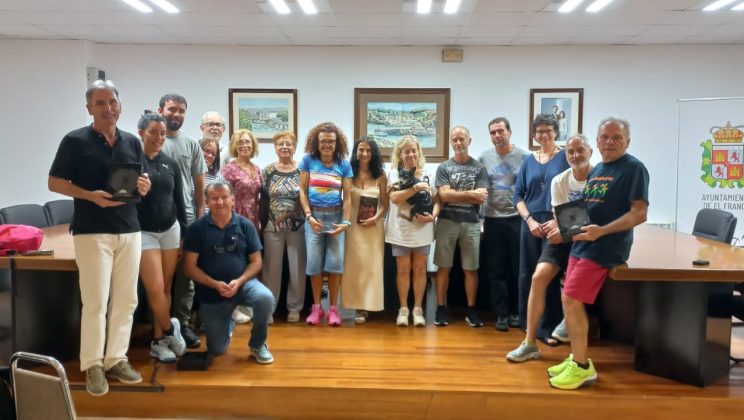 «Chámome Julia» se presenta en El Franco: del éxito deportivo a una historia de superación y futuro.