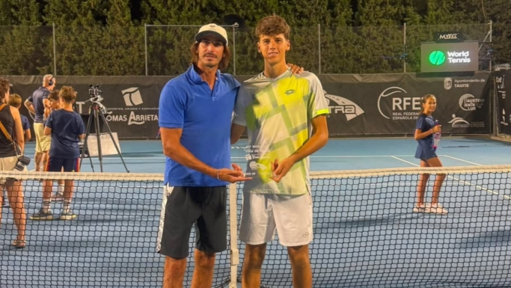 FTIB. IZAN ALMAZÁN, FINALISTA DEL M25 DE TAUSTE