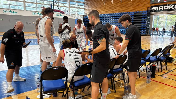 Prometedora primera victoria de pretemporada del Fibwi Mallorca Bàsquet Palma en su visita al Class Bàsquet Sant Antoni