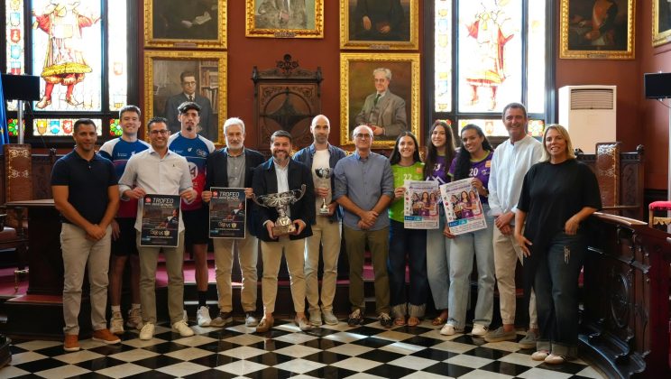 El Ajuntament de Palma presenta el Trofeu Ciutat de Palma de Voleibol femenino y masculino