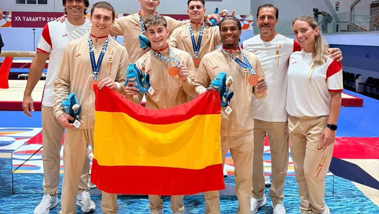 NICOLAU MIR, MEDALLA DE BRONCE POR EQUIPOS EN LOS JJMM