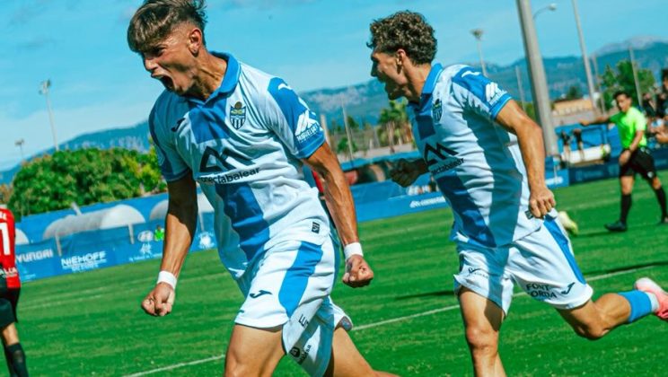 El CD Atlético Baleares deja escapar la victoria ante el RCD Mallorca B (2-2)