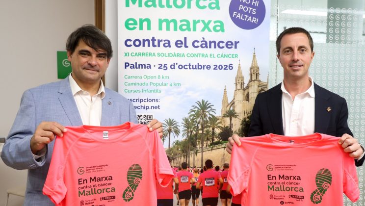 El Consell torna a posar-se en marxa contra el càncer en l’onzena edició de la popular cursa solidària